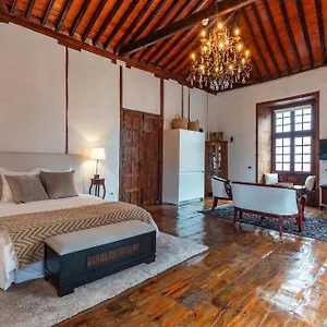 tizon-suites.in-canary-islands.com/